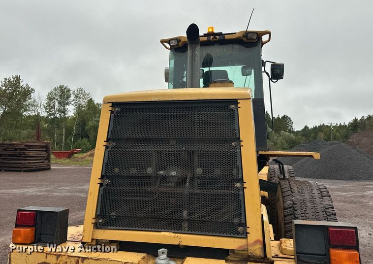 image for item DT6395 2001 Caterpillar 938G wheel loader