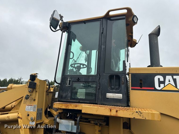 image for item DT6395 2001 Caterpillar 938G wheel loader