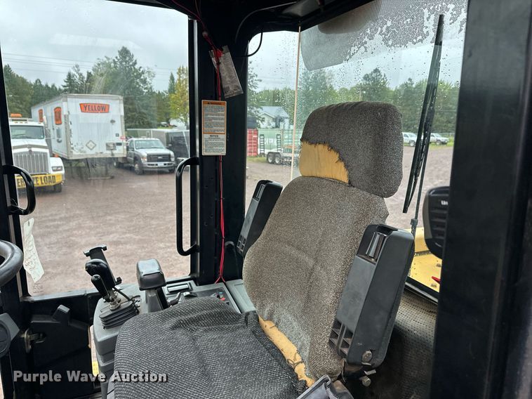 image for item DT6395 2001 Caterpillar 938G wheel loader