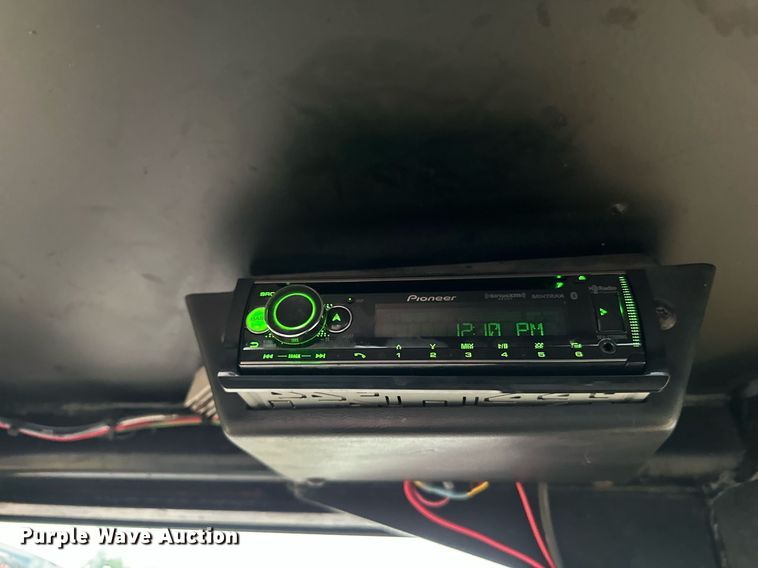 image for item DT6395 2001 Caterpillar 938G wheel loader