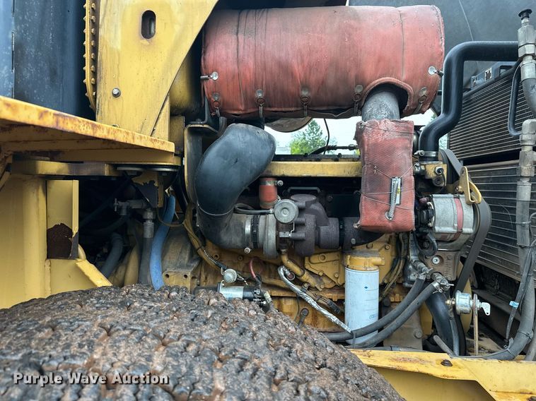 image for item DT6395 2001 Caterpillar 938G wheel loader