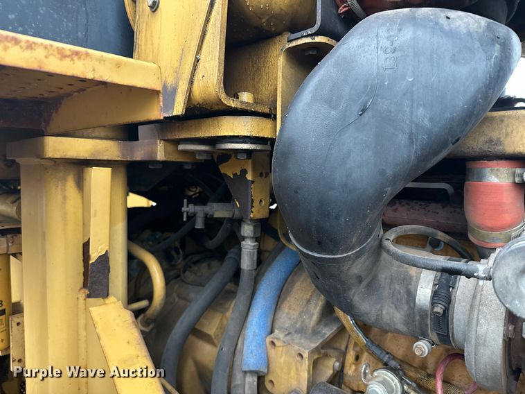 image for item DT6395 2001 Caterpillar 938G wheel loader