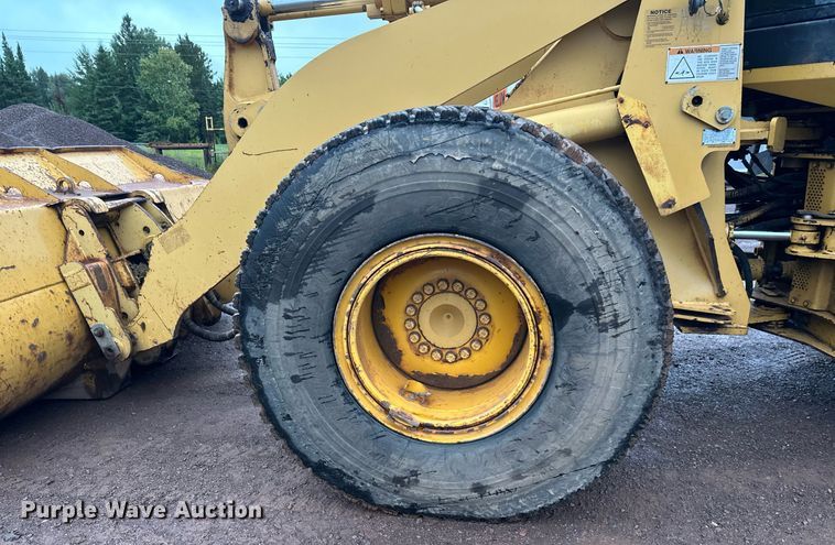 image for item DT6395 2001 Caterpillar 938G wheel loader