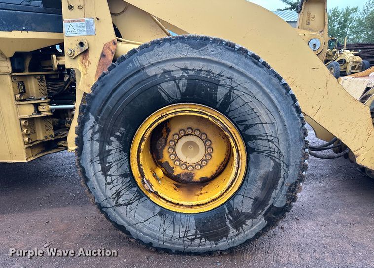 image for item DT6395 2001 Caterpillar 938G wheel loader