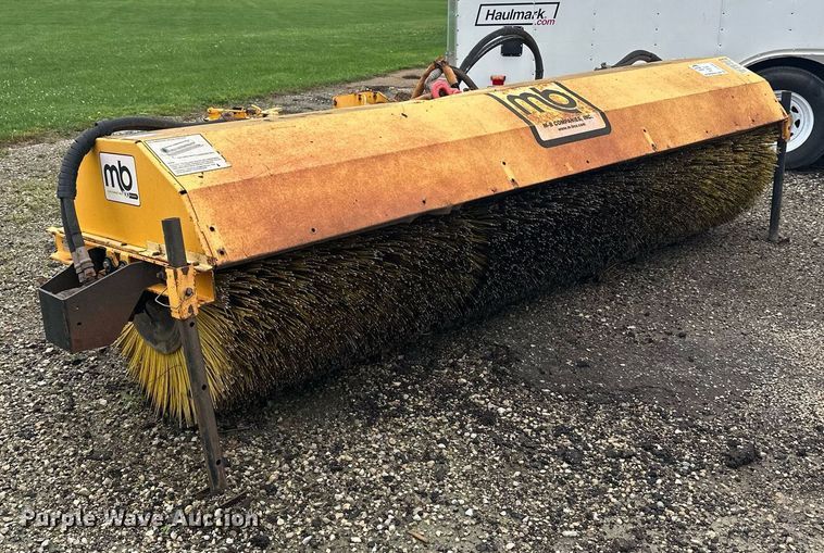 image for item DT6397 MB broom