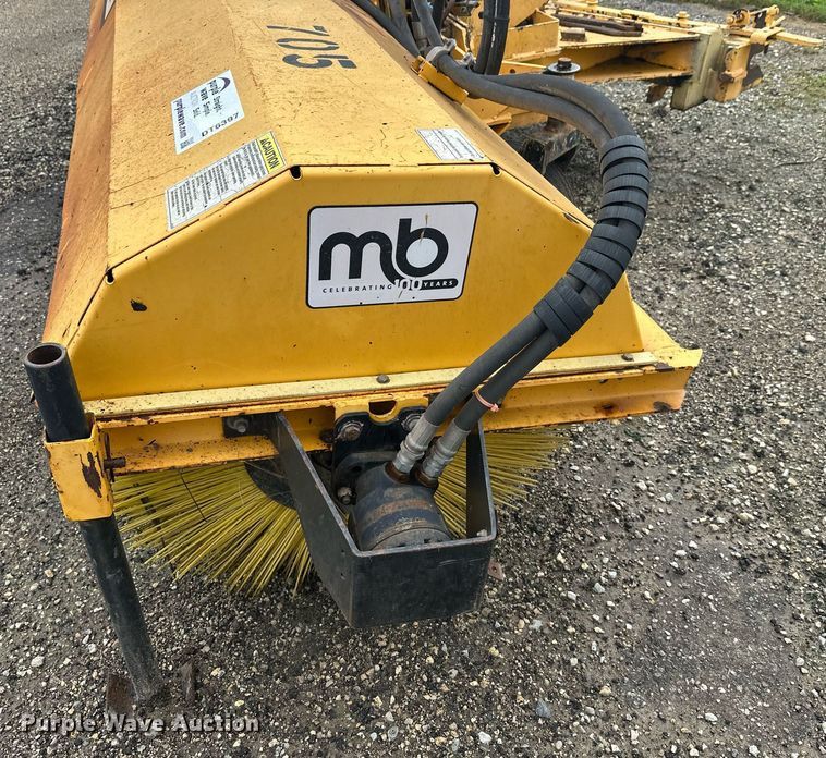 image for item DT6397 MB broom