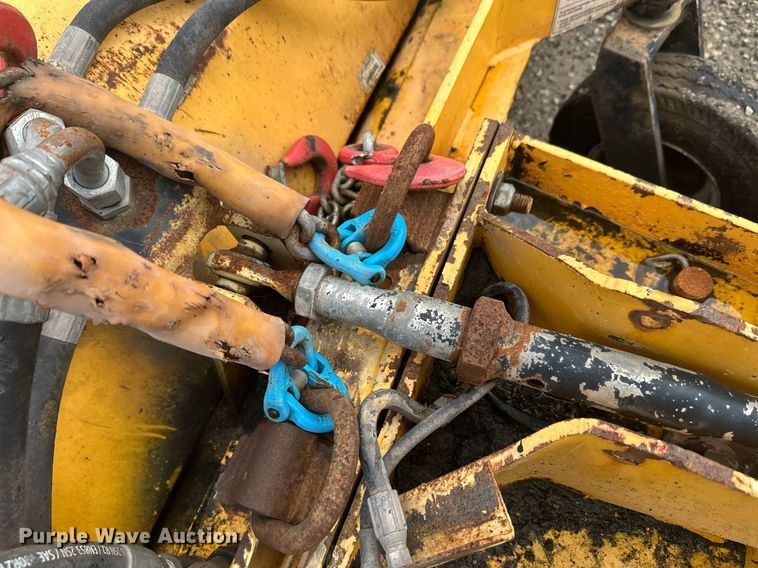 image for item DT6397 MB broom