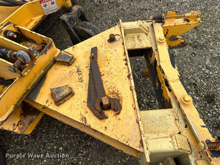 image for item DT6397 MB broom