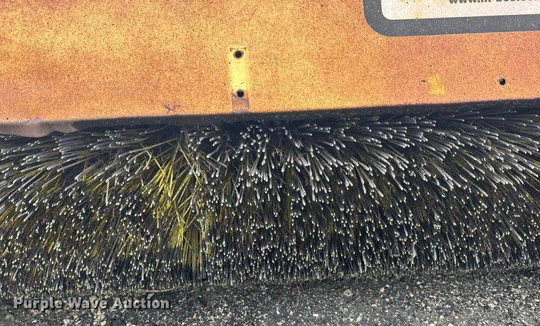 image for item DT6397 MB broom