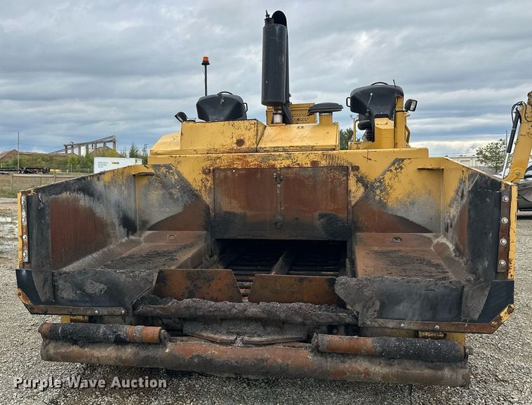 image for item DT6402 2010 Caterpillar AP-1055D paver