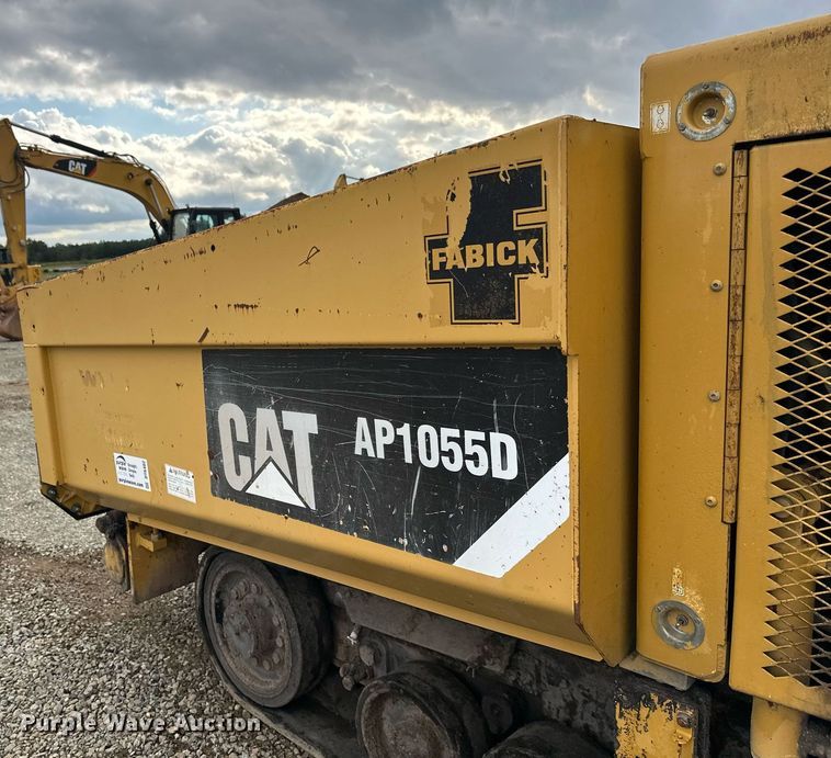 image for item DT6402 2010 Caterpillar AP-1055D paver