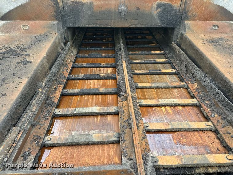 image for item DT6402 2010 Caterpillar AP-1055D paver