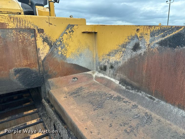 image for item DT6402 2010 Caterpillar AP-1055D paver