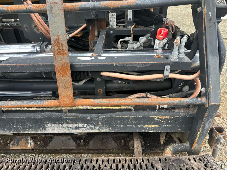 image for item DT6402 2010 Caterpillar AP-1055D paver