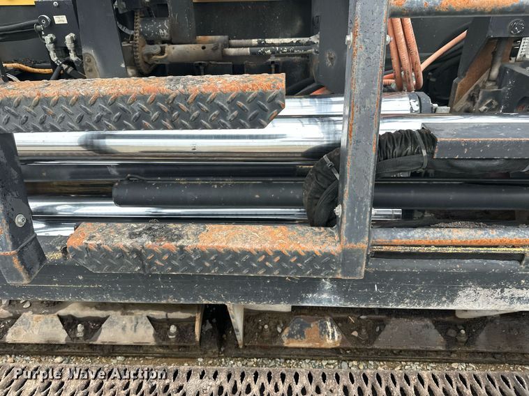 image for item DT6402 2010 Caterpillar AP-1055D paver