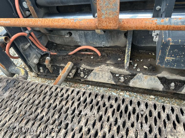 image for item DT6402 2010 Caterpillar AP-1055D paver