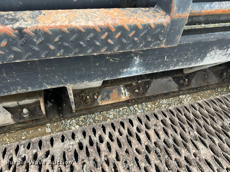 image for item DT6402 2010 Caterpillar AP-1055D paver