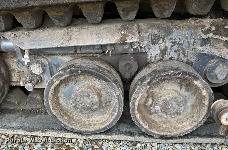 image for item DT6402 2010 Caterpillar AP-1055D paver