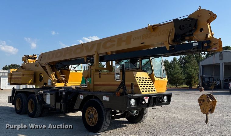 image for item DU1319 1987 Grove 6428G crane