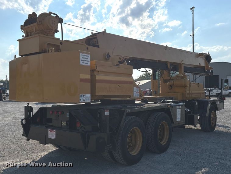 image for item DU1319 1987 Grove 6428G crane