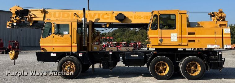 image for item DU1319 1987 Grove 6428G crane