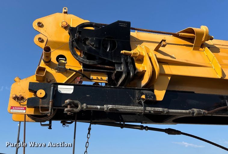 image for item DU1319 1987 Grove 6428G crane