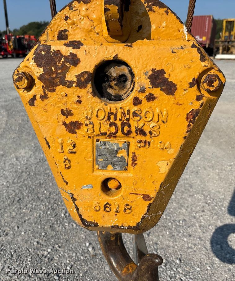 image for item DU1319 1987 Grove 6428G crane