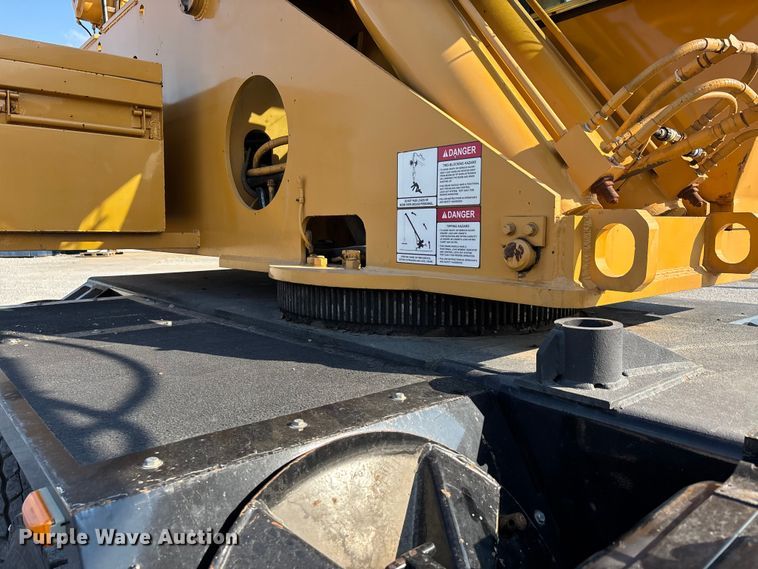 image for item DU1319 1987 Grove 6428G crane
