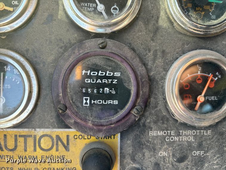 image for item DU1319 1987 Grove 6428G crane