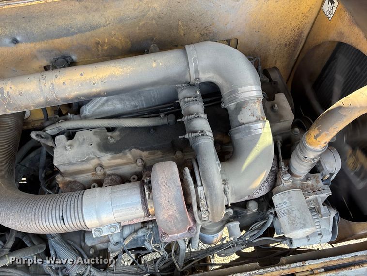 image for item DU1319 1987 Grove 6428G crane