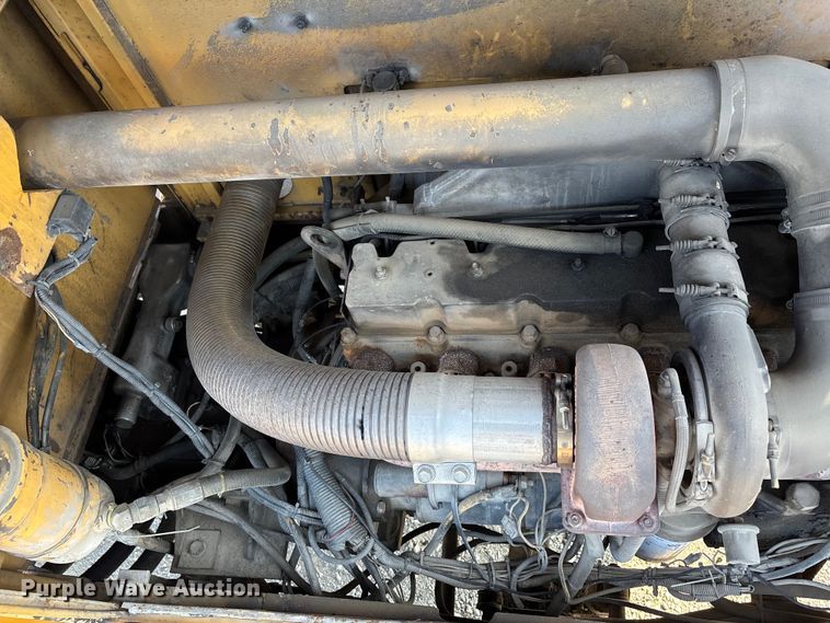 image for item DU1319 1987 Grove 6428G crane