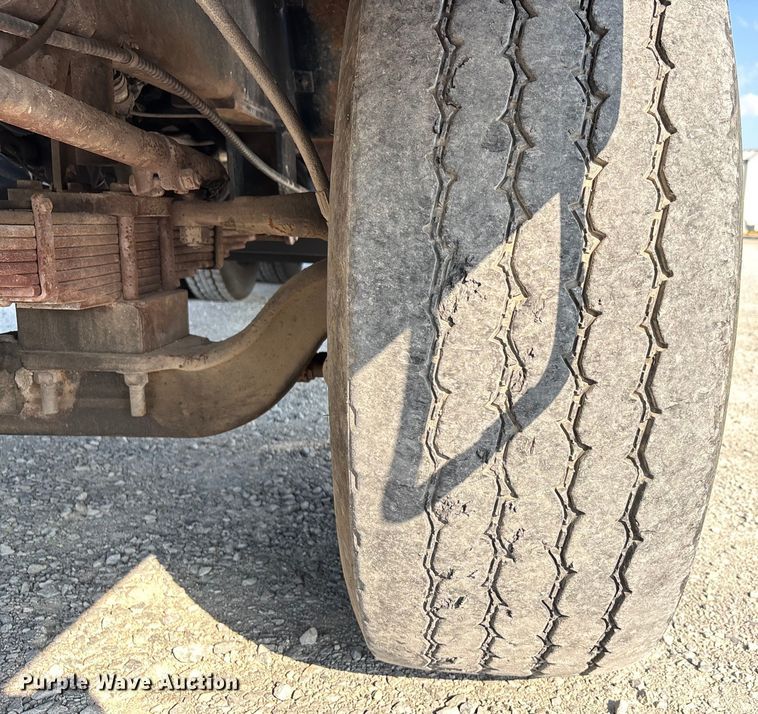 image for item DU1319 1987 Grove 6428G crane