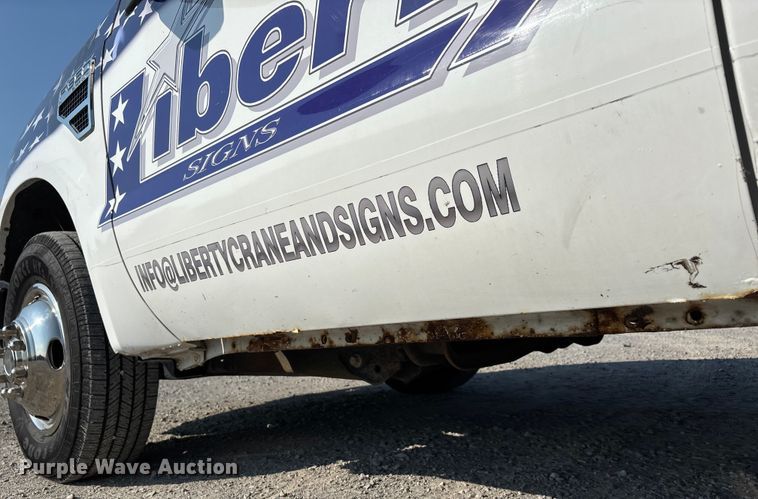 image for item DU1320 2008 Ford F350 Super Duty bucket truck