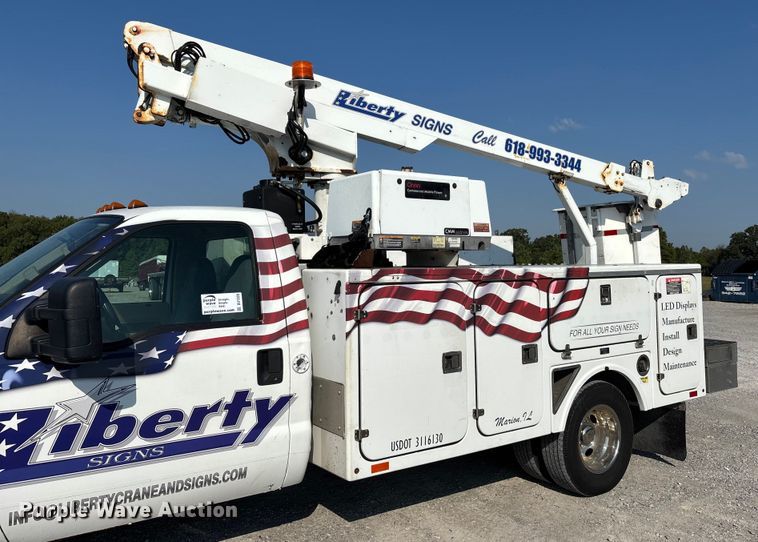 image for item DU1320 2008 Ford F350 Super Duty bucket truck