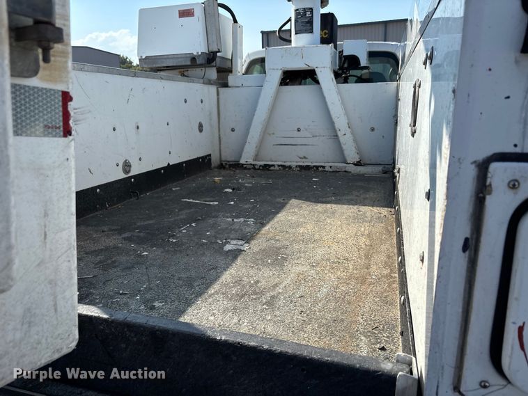 image for item DU1320 2008 Ford F350 Super Duty bucket truck