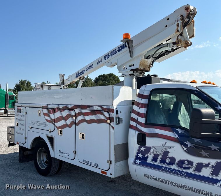 image for item DU1320 2008 Ford F350 Super Duty bucket truck