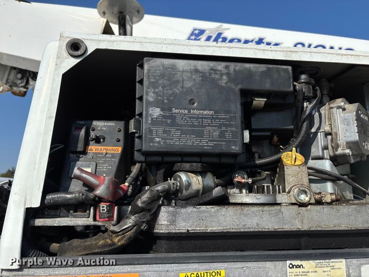 image for item DU1320 2008 Ford F350 Super Duty bucket truck