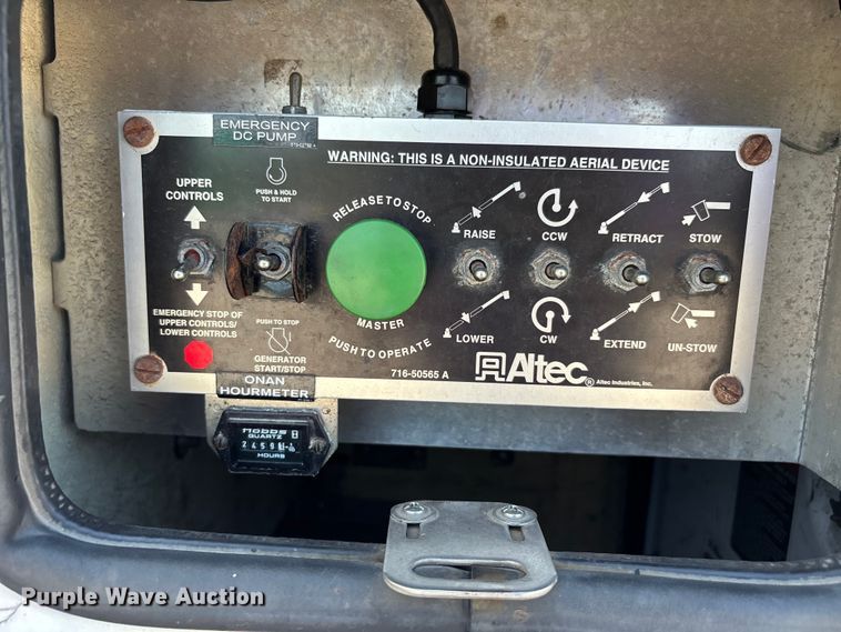 image for item DU1320 2008 Ford F350 Super Duty bucket truck