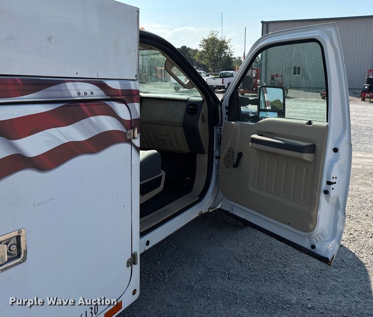 image for item DU1320 2008 Ford F350 Super Duty bucket truck