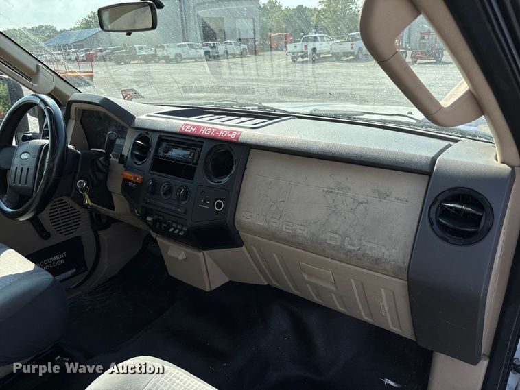 image for item DU1320 2008 Ford F350 Super Duty bucket truck