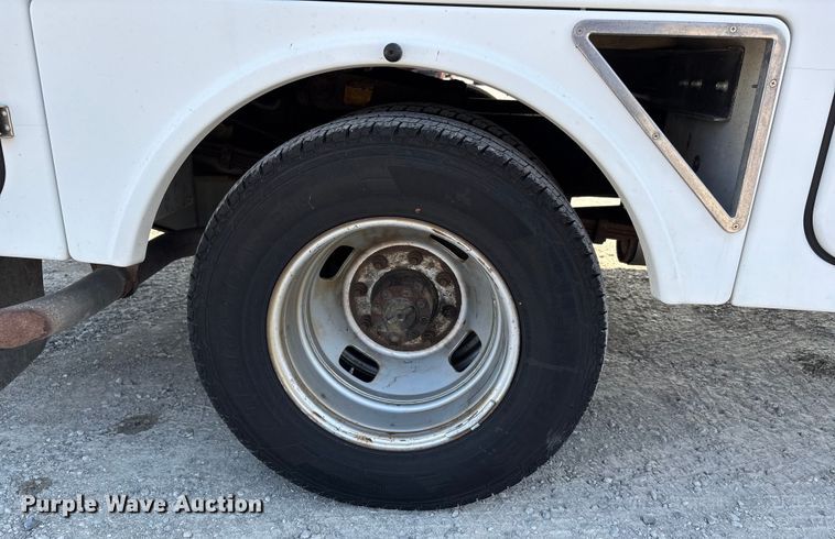 image for item DU1320 2008 Ford F350 Super Duty bucket truck