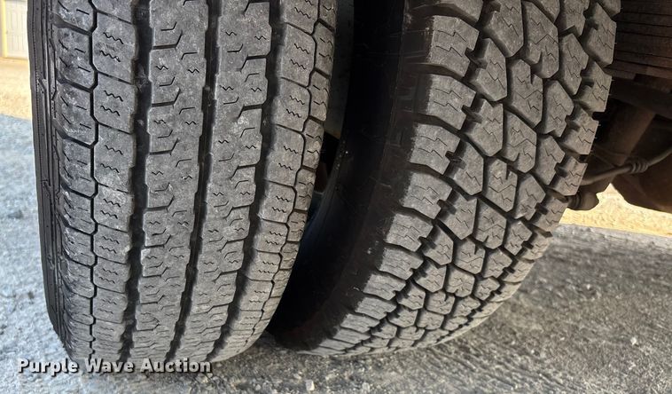 image for item DU1320 2008 Ford F350 Super Duty bucket truck