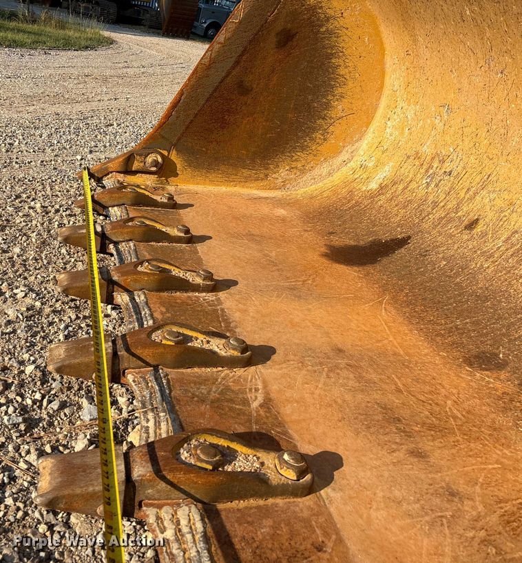 image for item DU1322 1983 Caterpillar 973 track loader