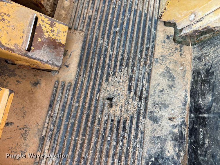 image for item DU1322 1983 Caterpillar 973 track loader