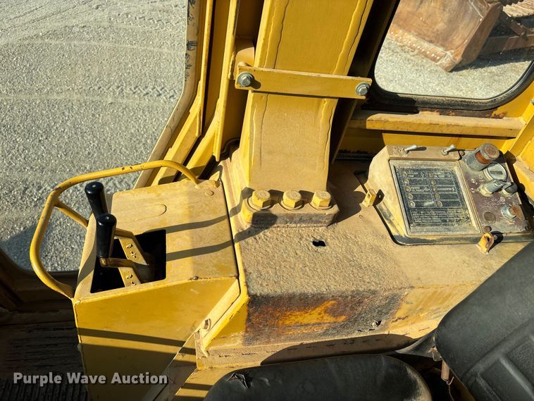 image for item DU1322 1983 Caterpillar 973 track loader