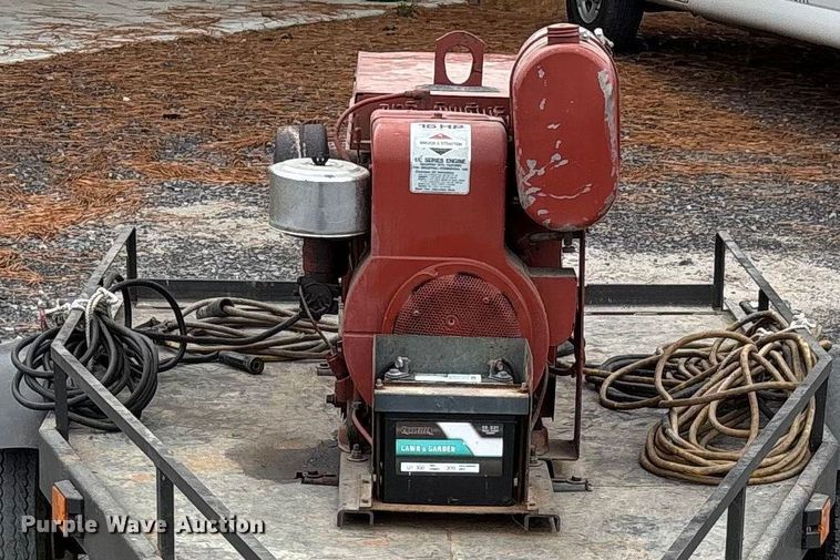 image for item DU1333 Lincoln welder/generator