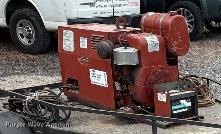 image for item DU1333 Lincoln welder/generator