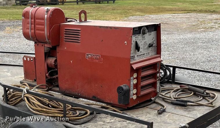 image for item DU1333 Lincoln welder/generator