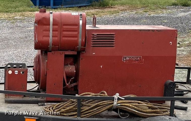 image for item DU1333 Lincoln welder/generator