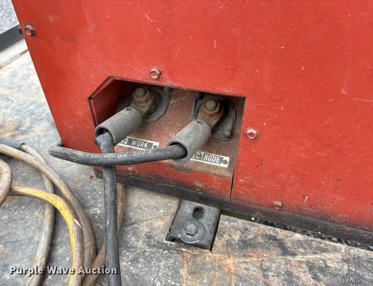 image for item DU1333 Lincoln welder/generator